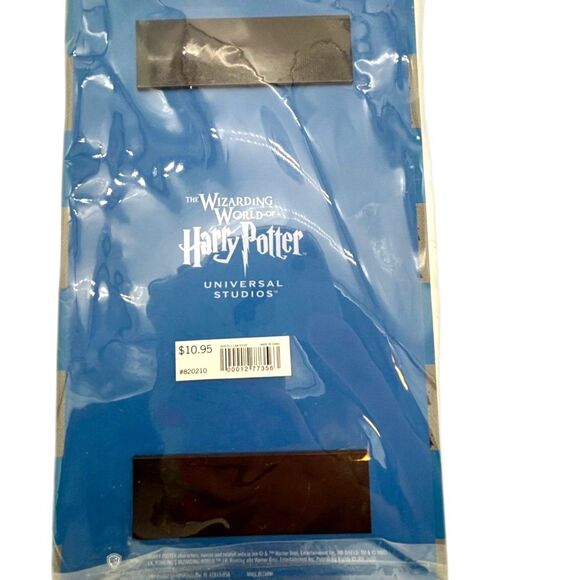 Wizarding World of Harry Potter Ravenclaw Magnetic Notepad-NWT - Picture 2 of 2